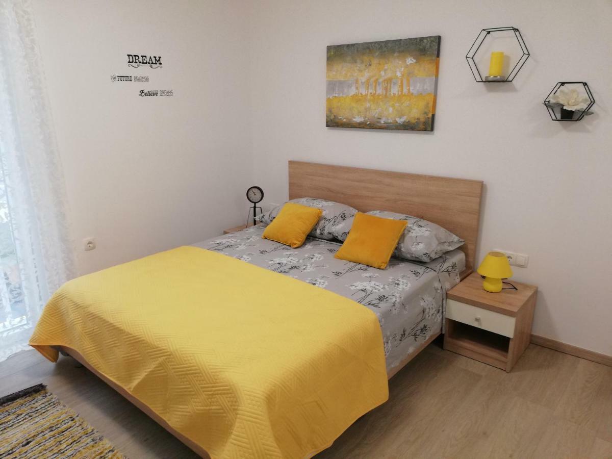 Apartment Kalelarga 4 *